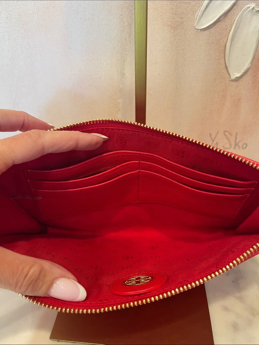 Tory Burch compact pebbled